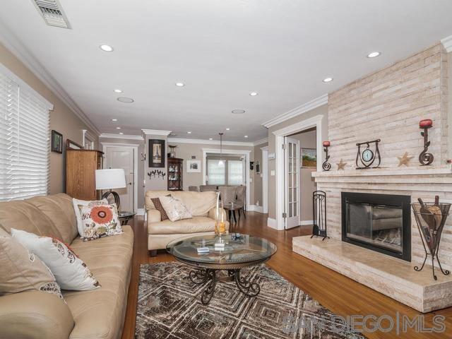 Building Photo - 8392 La Jolla Shores Dr