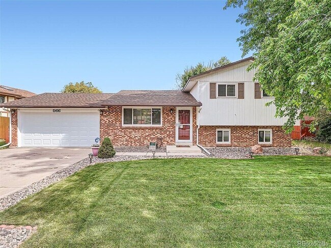 Photo - 566 Voiles Drive House