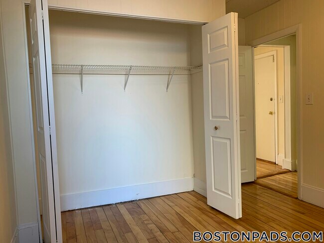 Foto del edificio - 437 Cambridge St