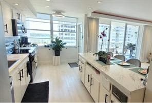 Building Photo - 18093 Biscayne Blvd
