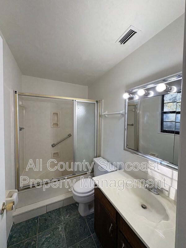 Foto del edificio - 3233 Baldwin Dr W