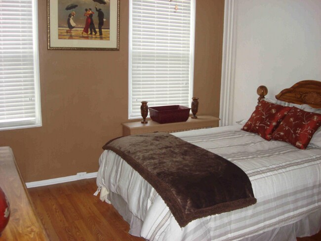 Foto del edificio - 4222 Calvin St