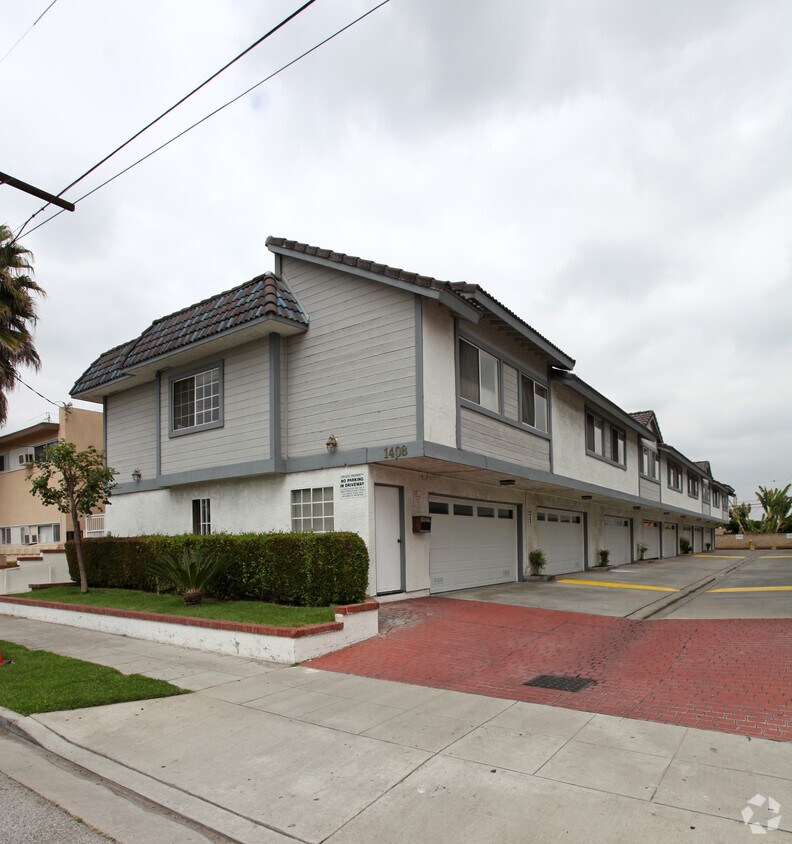 Building Photo - 1408-1410 New Ave