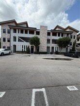 Building Photo - 8195 NW 104th Ave