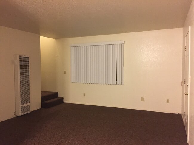 living room - 1615 C St