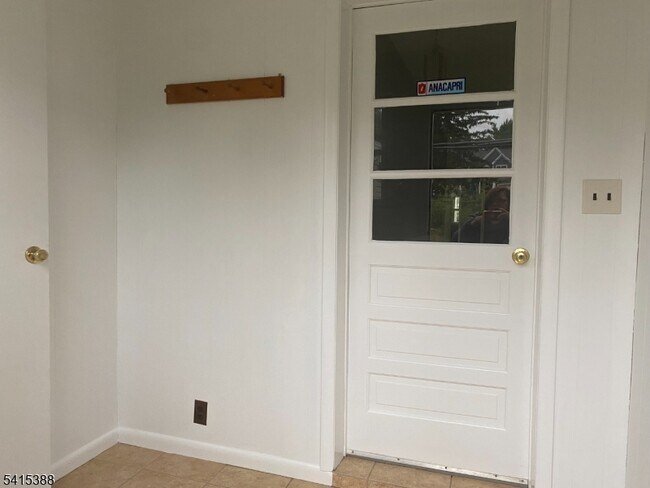 Foto del edificio - 610 Downer St