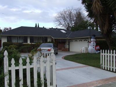 Primary Photo - 3735 Pruneridge Ave