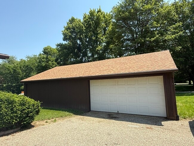 Foto del edificio - Charming 4 beds 2.5 baths in Sunbury!