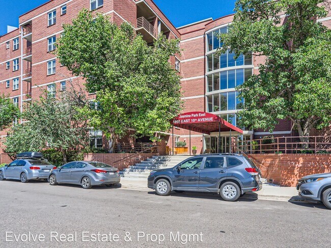 Foto del edificio - 1 br, 1 bath House - 5955 E 10th Ave #301