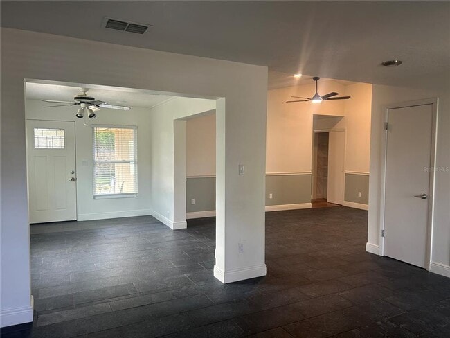 Building Photo - 1243 Las Cruces Dr