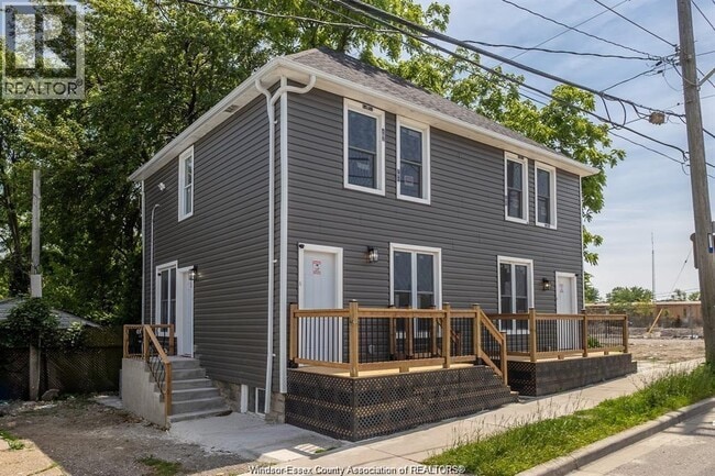 Building Photo - 1219-1225 COLLEGE AVENUE Unit# Upper