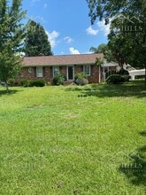 Building Photo - 209 Brentwood Cir