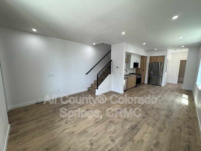 Building Photo - 2512 W Bijou St