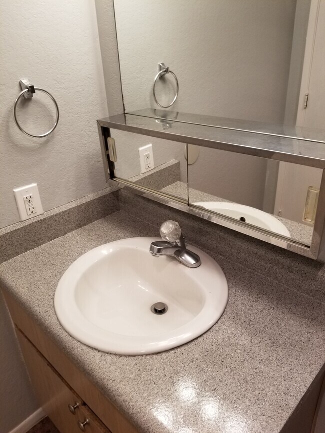 Foto del edificio - 3949 E Monte Vista Dr