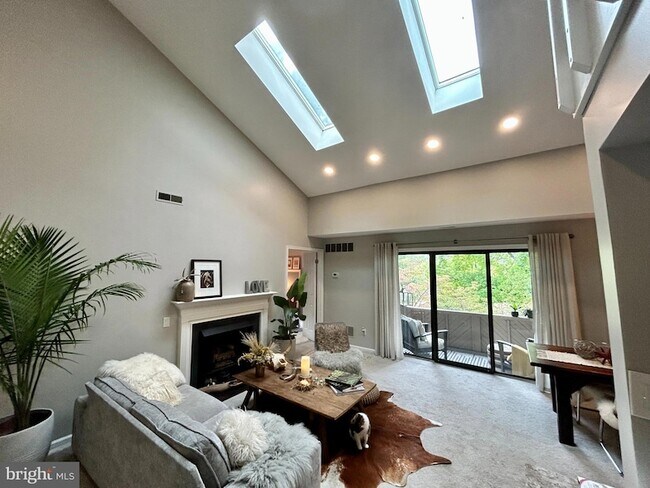 Foto del edificio - 1709 Mountainview Dr
