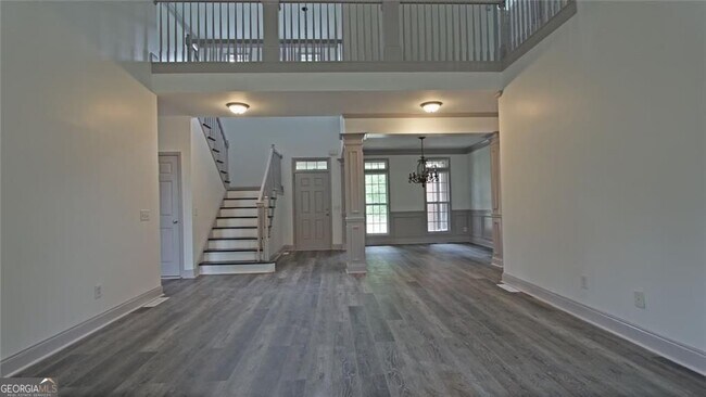 Building Photo - 9195 Hannahs Crossing Dr