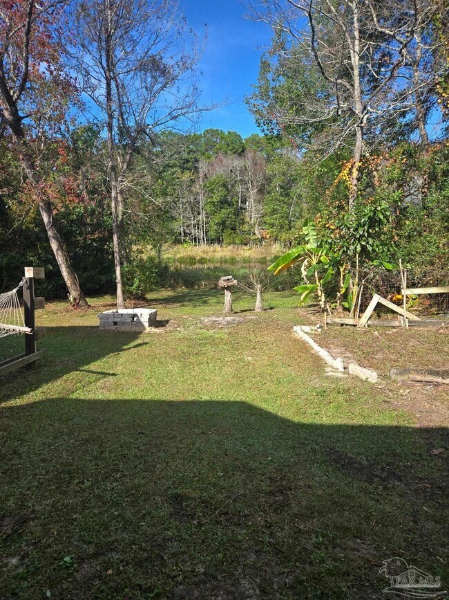 Foto del edificio - 4571 Baybrook Dr