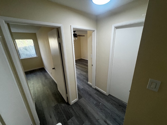 Foto del edificio - 4327 Fairlands Dr