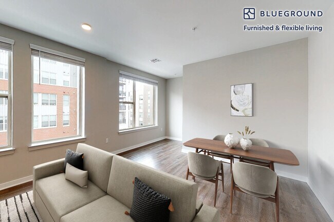 Building Photo - 79 Alexander St