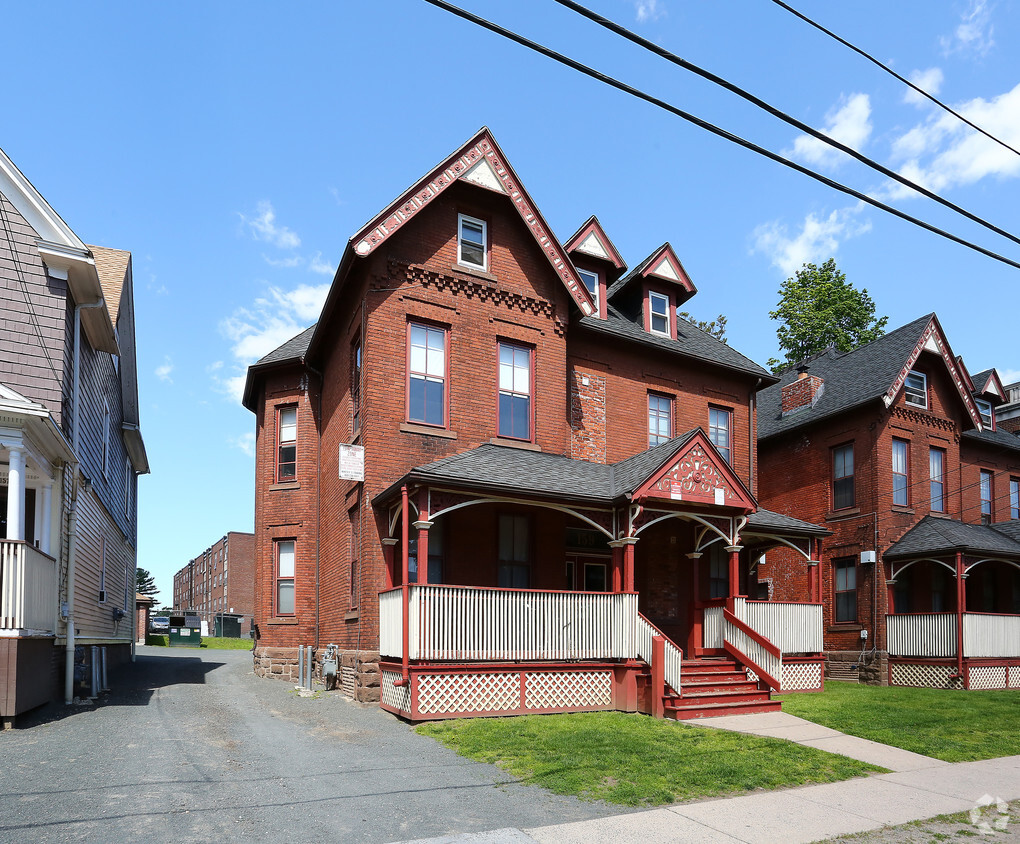 Primary Photo - 159 Seymour St