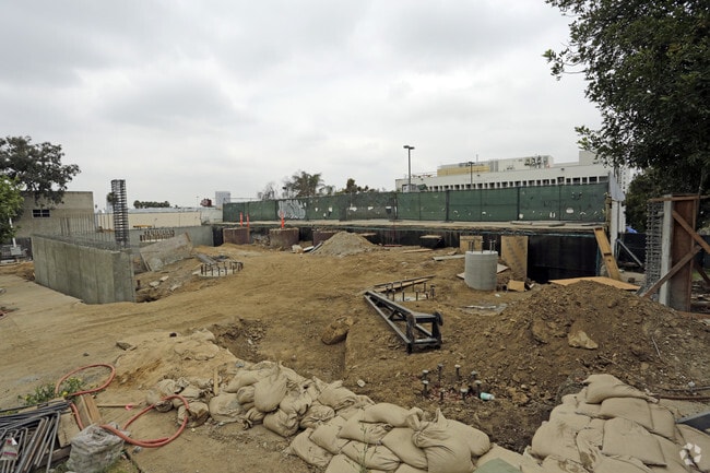 Building Photo - PATH Metro Villas II