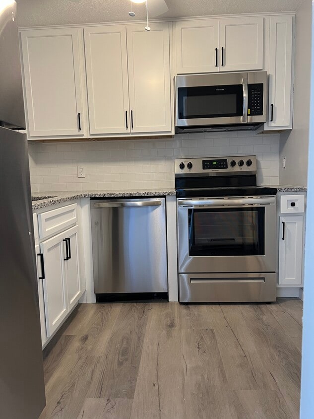 130 Coe Ave Unit 71, East Haven, CT 06512 Condo for Rent in East