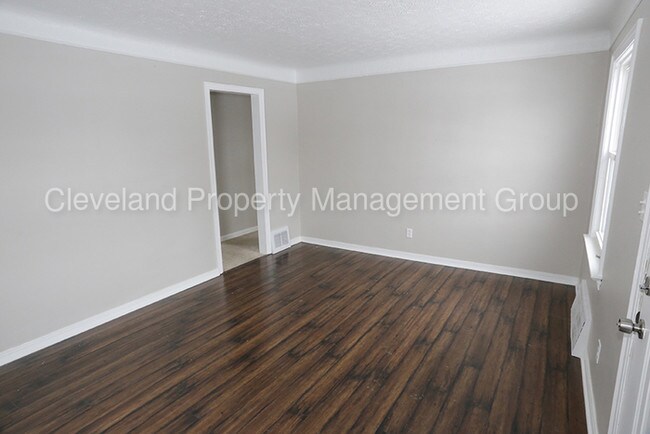 Foto del edificio - 12007 Darlington Ave