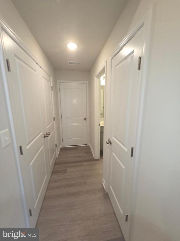 Building Photo - 2558 Hopton Ln