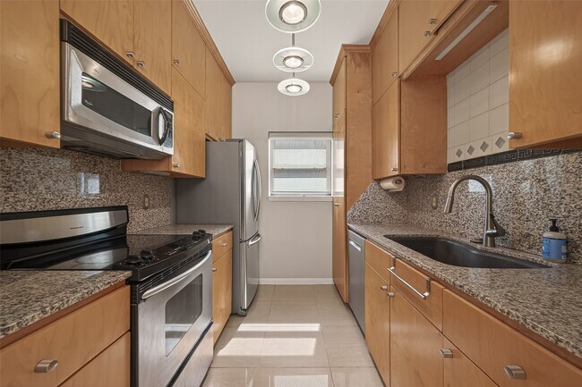 Foto del edificio - 9800 Pagewood Ln