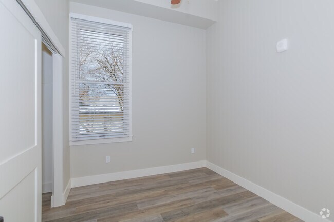 2HAB, 1BA - 649 ft² - 1301 H Street