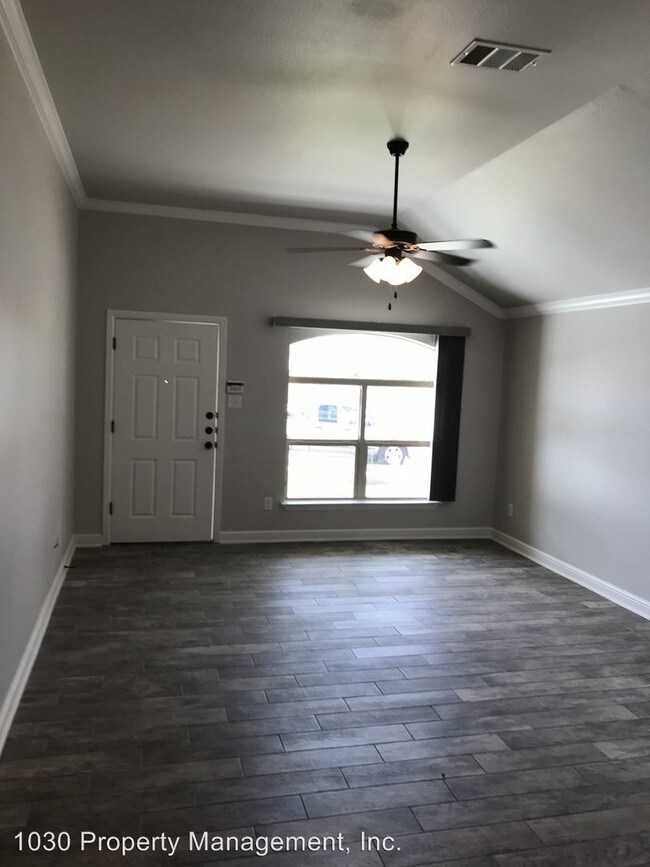 Building Photo - 5810 Luminous Dr