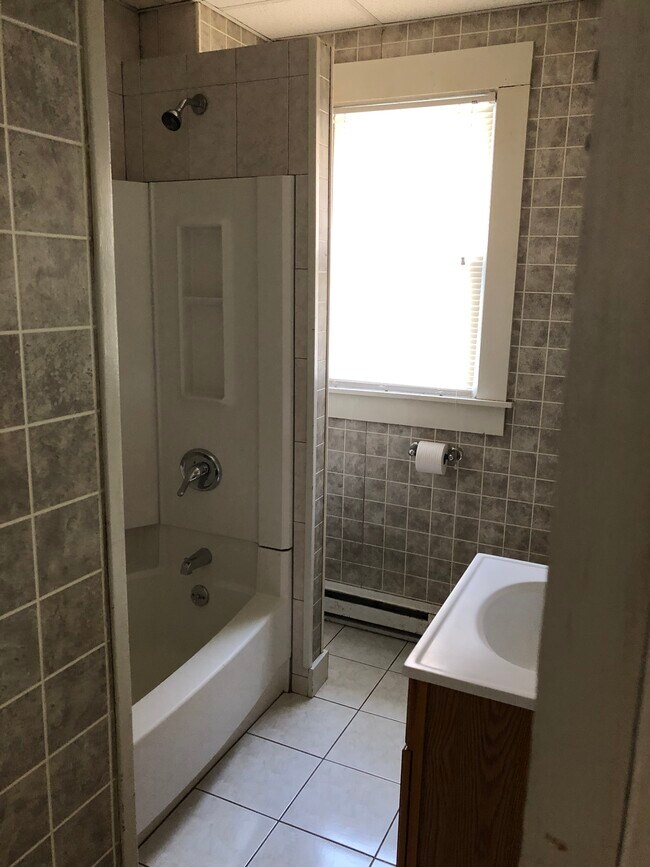 Foto del edificio - 571 Washington Ave