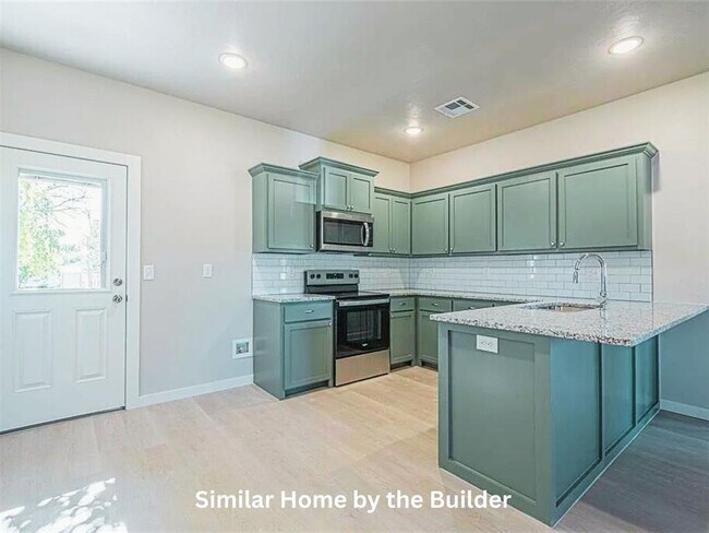 Building Photo - 327 S Aydelotte Ave