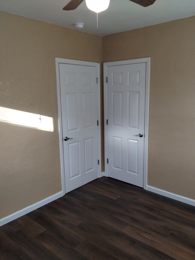 Foto del edificio - 1756 South Ave