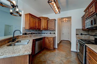 Foto del edificio - 11890 Club House Pkwy