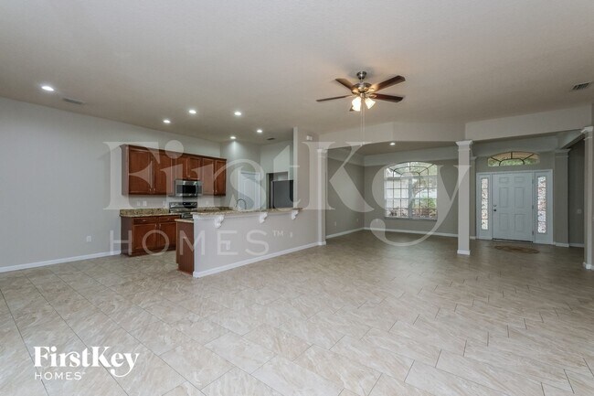 Foto del edificio - 2018 Heartland Cir