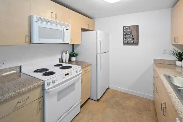 Foto del edificio - 425 W Beech St