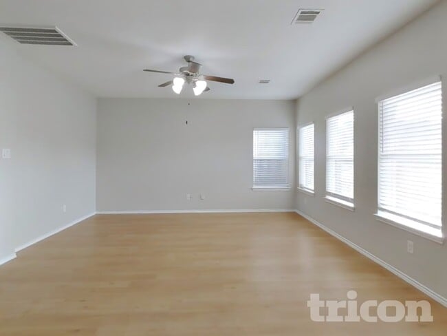 Building Photo - 2823 Arica Ln