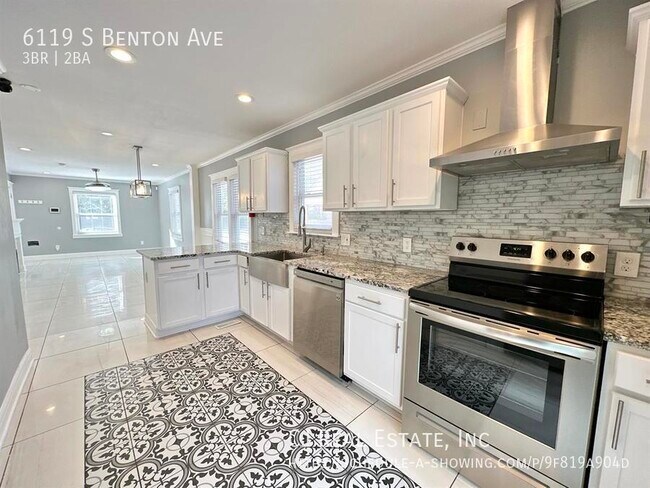 Building Photo - 6119 S Benton Ave