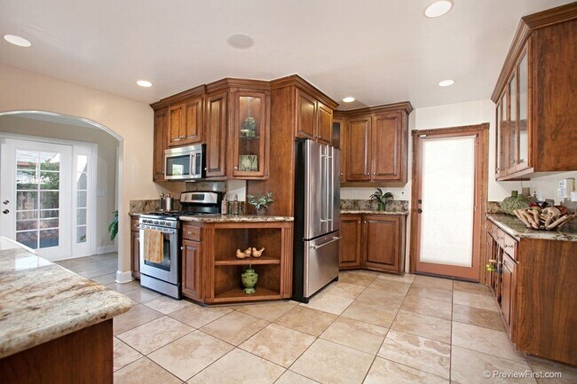 Building Photo - Upgraded Spanish Charmer in Talmadge