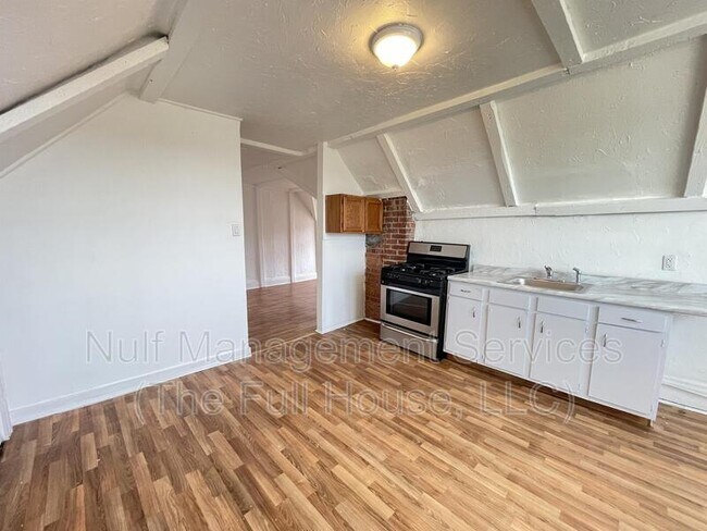 Foto del edificio - 2314 Woodstock Ave