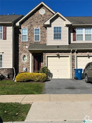 Building Photo - 211 Auburn Dr