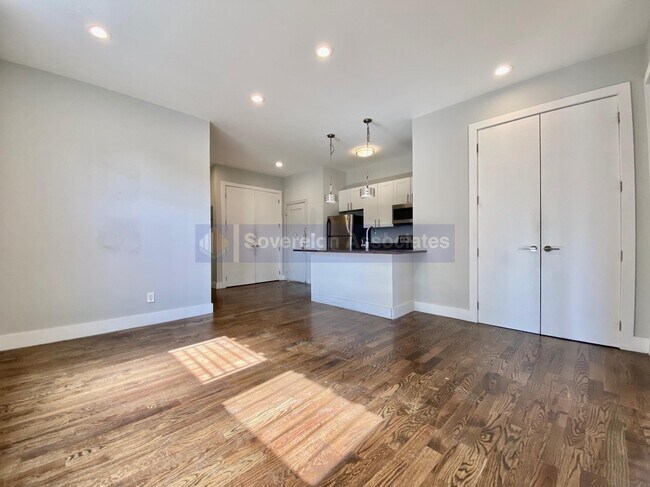 Building Photo - 12 Pinehurst Avenue