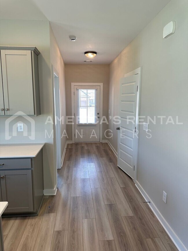 Building Photo - New Construction Home for Rent in Tuscaloo...