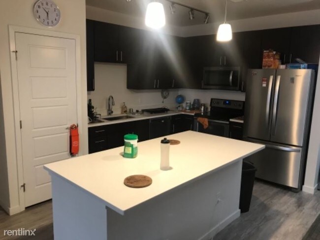 Foto del edificio - 9220 Wilde Ln