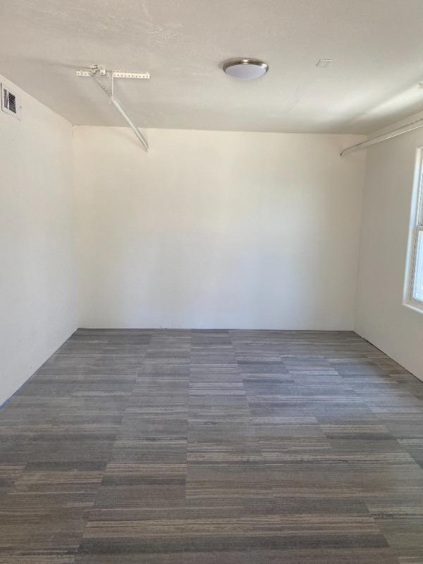 Building Photo - Merle rental