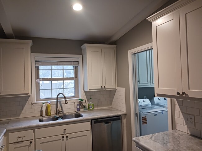 Foto del edificio - 204 Ralph St