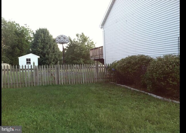 Foto del edificio - 6830 Red Rose Village Dr