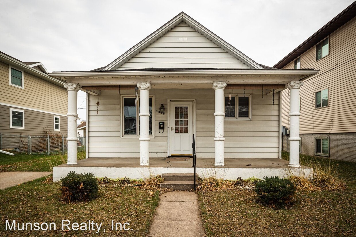 Primary Photo - 3 br, 1.5 bath House - 1009 5th Avenue south