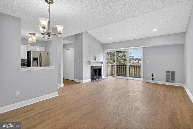 Foto del edificio - 304 Aspen Dr